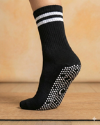black anti-slip yoga pilates sock withe silicone grips 

